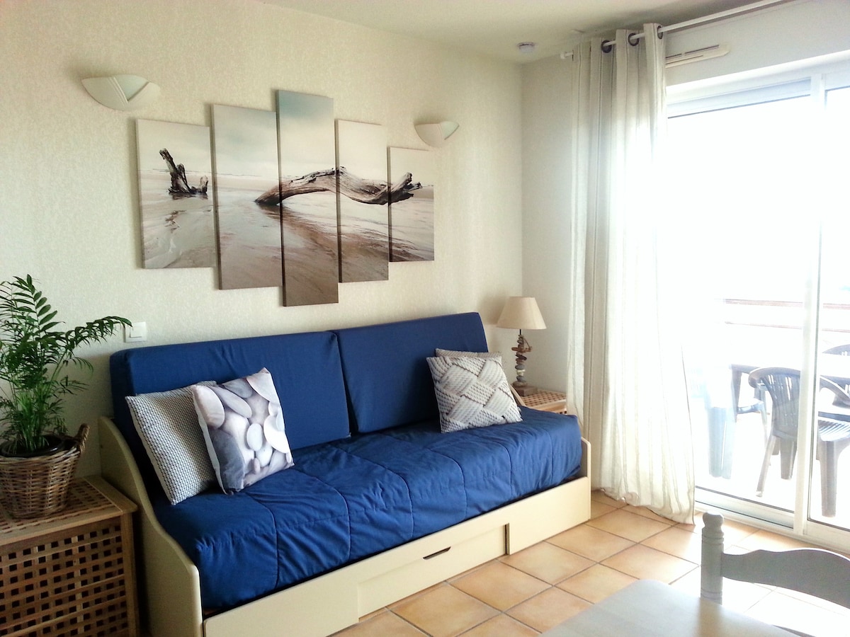 Top Airbnb: Bright Studio 4P overlooking Socoa in Ciboure