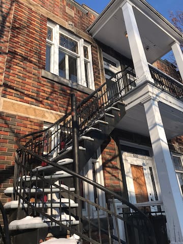 Cosy apartment in the middle of Villeray