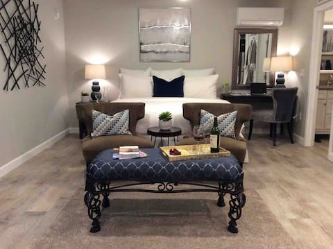 Luxe Casita on Hobby Farm~Goats~Hot tub