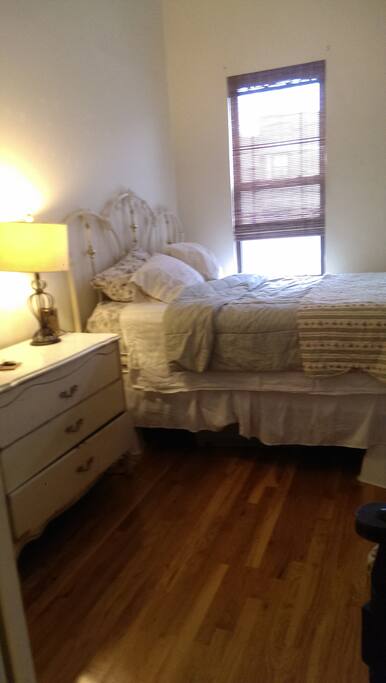 Side view of Queen Bedroom