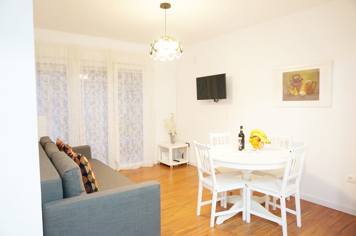 Top Airbnb: NEW COZY NEARBY DOWNTOWN AND TURIA GARDENS in Campanar