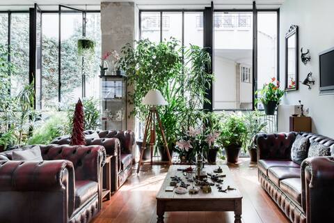 Walk to Opéra Bastille From a Loft With a Leafy Garden Patio