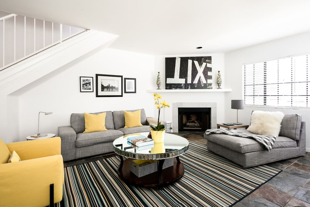Beautiful furnishings and art