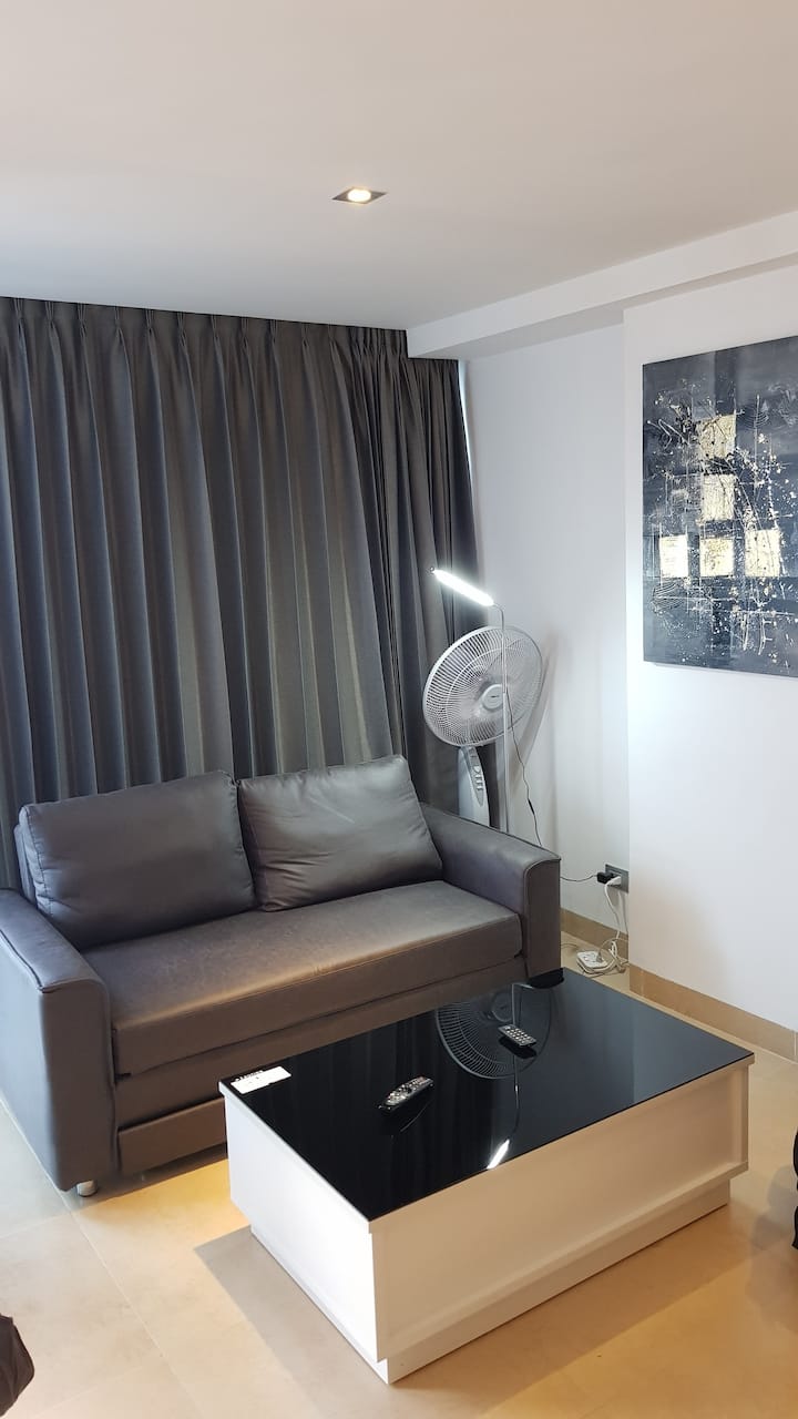 Luxury Studio-soi Buakhao 15-pool View-35sqm - Pattaya City