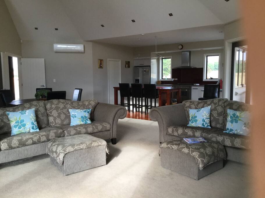 Shared family room kitchen