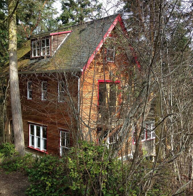 view of house from parking area