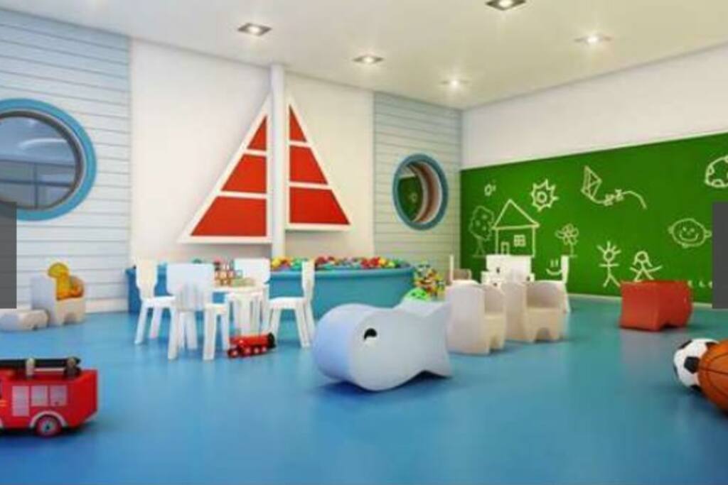 Espaço kids interno, temos um playground externo tb