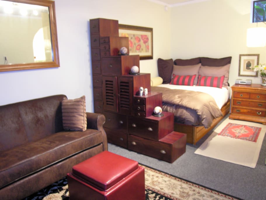 Sitting Rm & Sleeping area 2