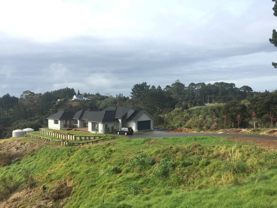 Welcome to Mist Lodge
欢迎来到云雾庄园