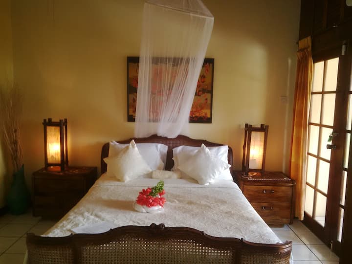 卡普里别墅Tamarind客房