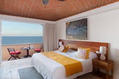 Ocean+Front+B+%28Suite+-1+Bathroom+-Sleeps+2%29