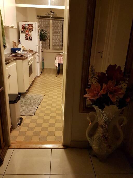 Hall d'entrée avec cuisine