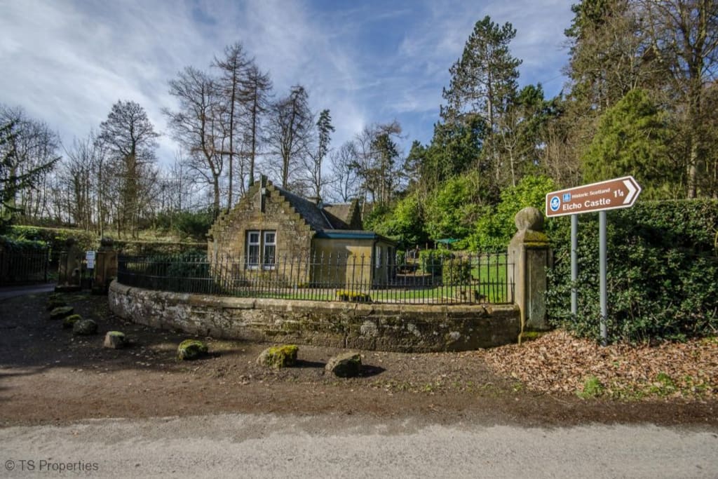 The Little Lodge - Outside