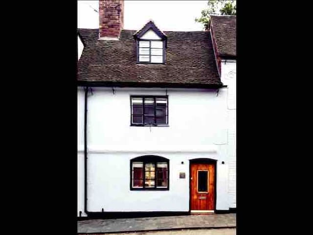 Airbnb Bridgnorth Holiday Rentals Places To Stay England