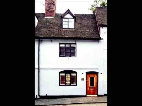 Bernie’s Cottage