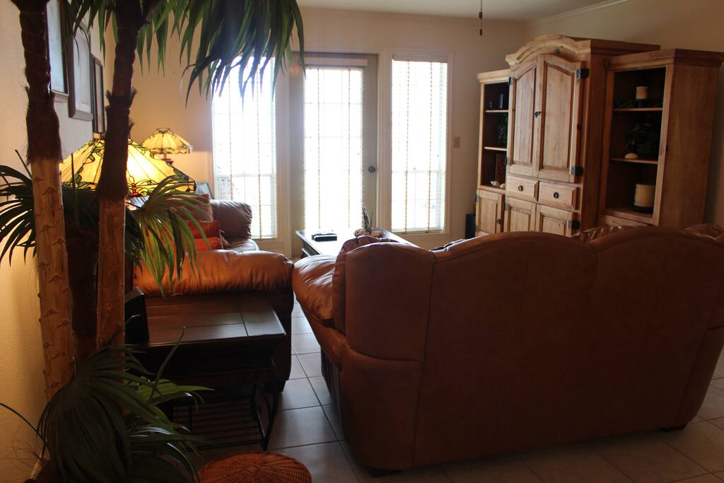 Living Room with Flat Screen TV, Cable/DVD and Surround Sound