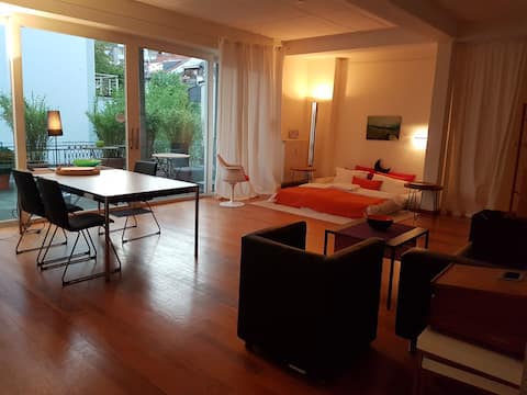 Successful Airbnb property: Studio-Loft in scene quarter with terrace in östliche Vorstadt