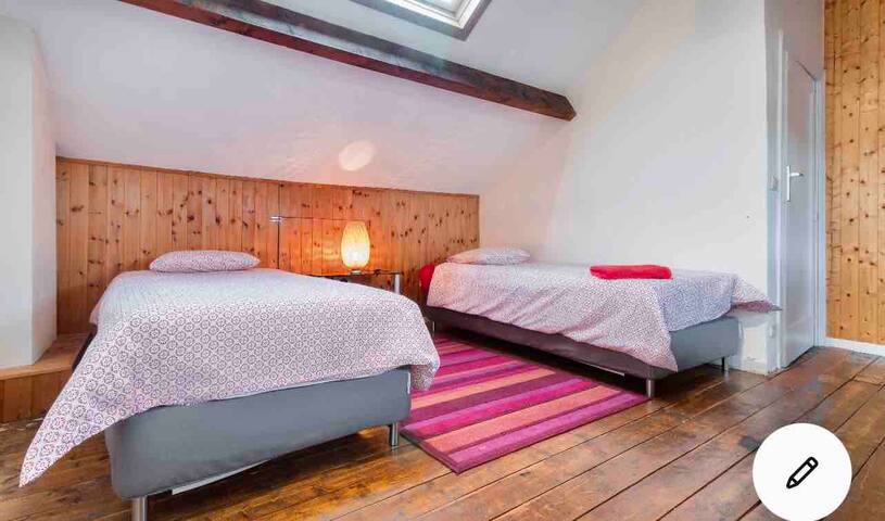 ! Amazing Fantastic Full House gallery image 4