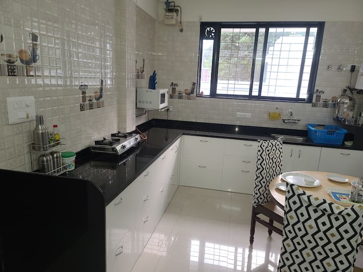 2 Bedrooms At Karvenagar Pune. Ac. Optional. - Pune
