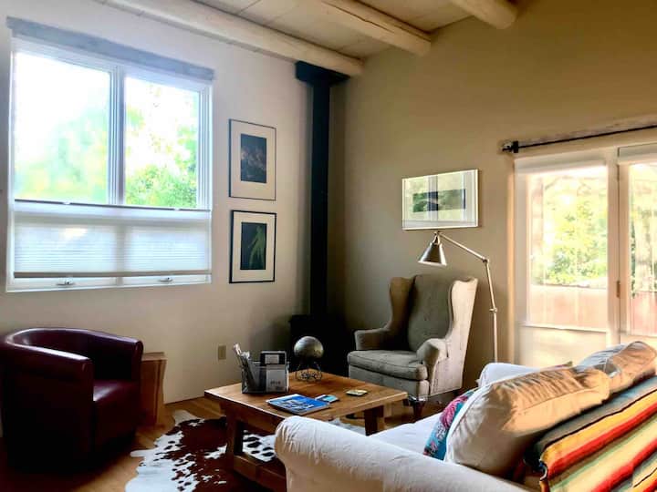 Charming Adobe Casita At Bell Lane Farm, Ev Charge - Taos, NM
