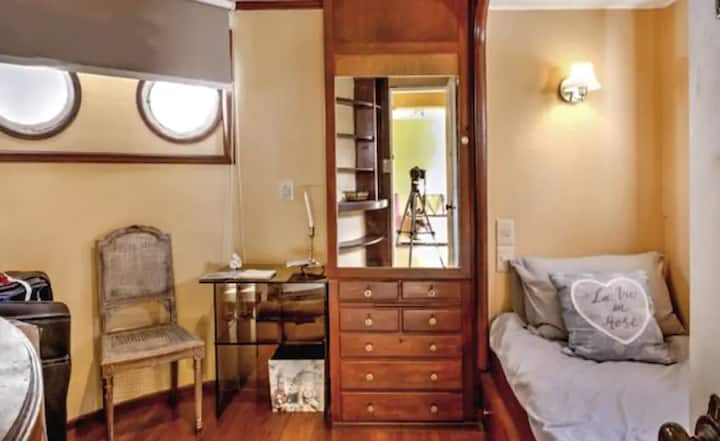 Dormitorio/camarote , en segunda planta 