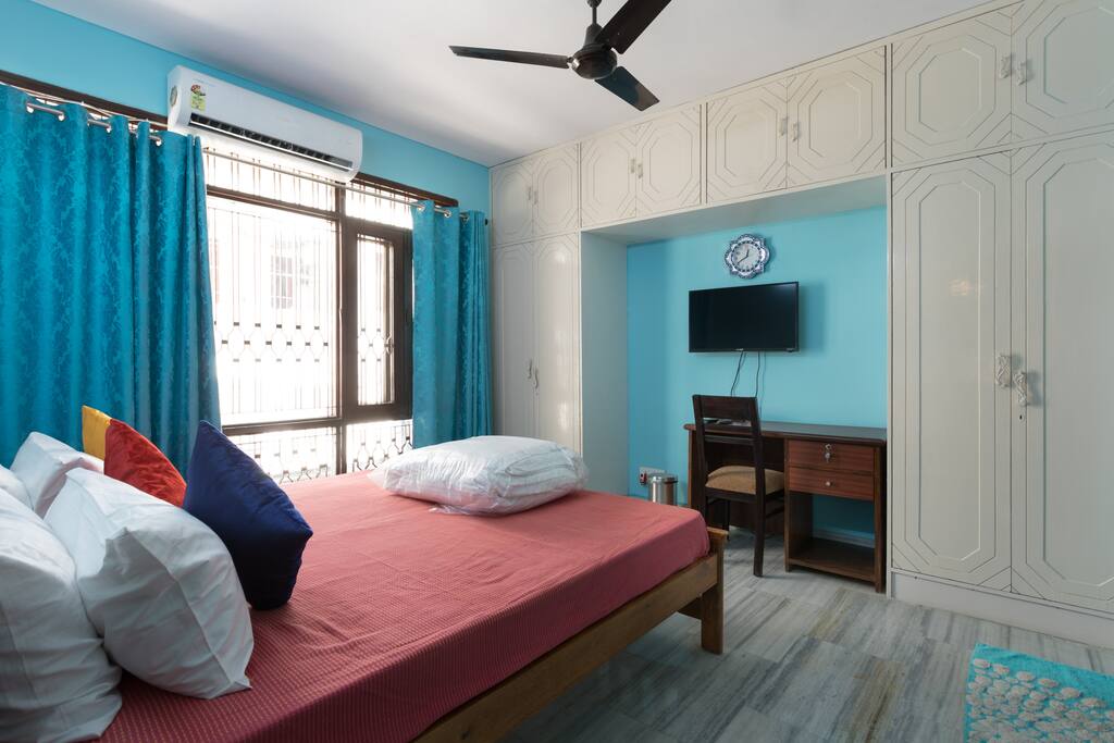 Private room with TV and Study Table