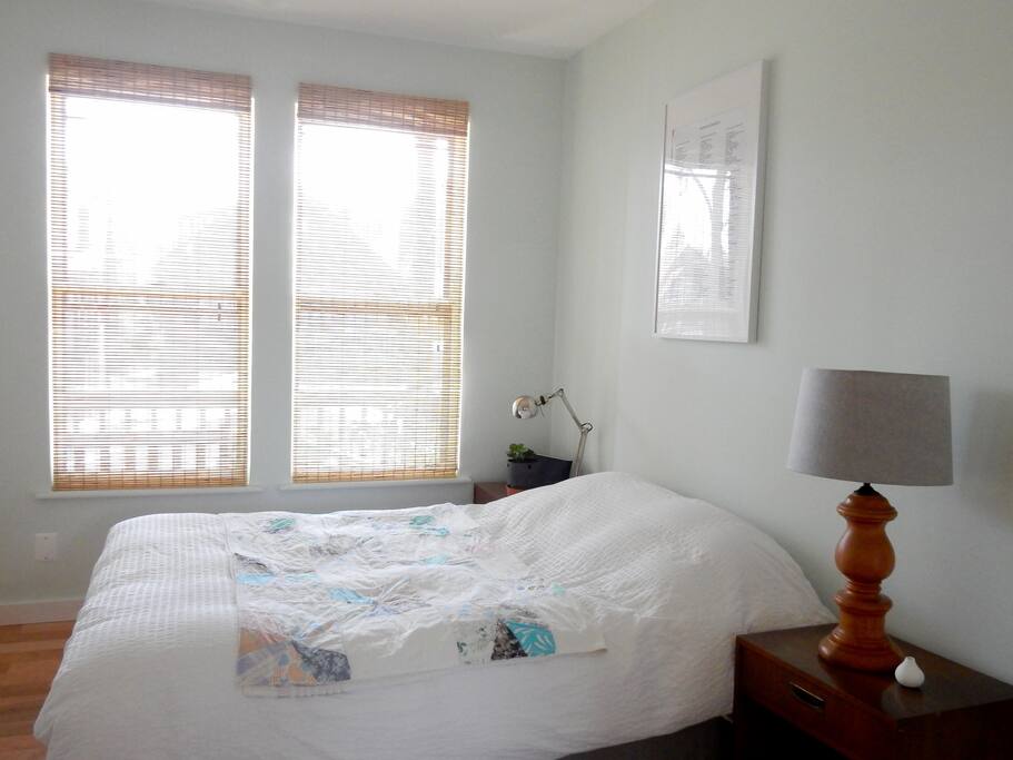 The guest room comes with a Sony iPod docking station for listening to music.