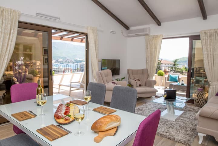 Luxury Penthouse Sea View & Jacuzzi On Terrace - Monténégro