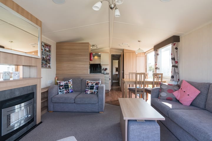 Prestige 8 Berth Caravan Combe Haven, Hastings (A) - Kent