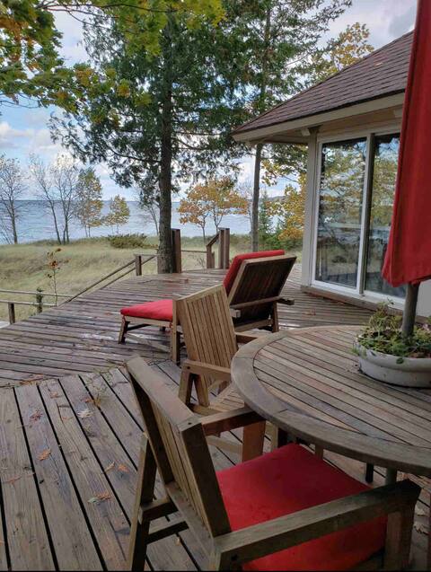 Ivan’s Cottage on Lake Michigan