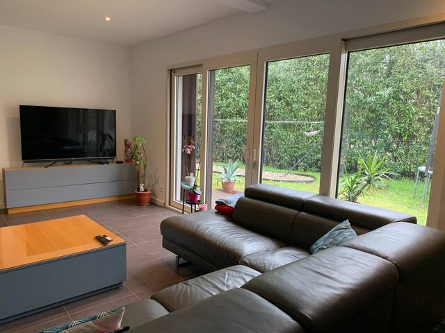 Ravissante maison contemporaine avec piscine gallery image 4