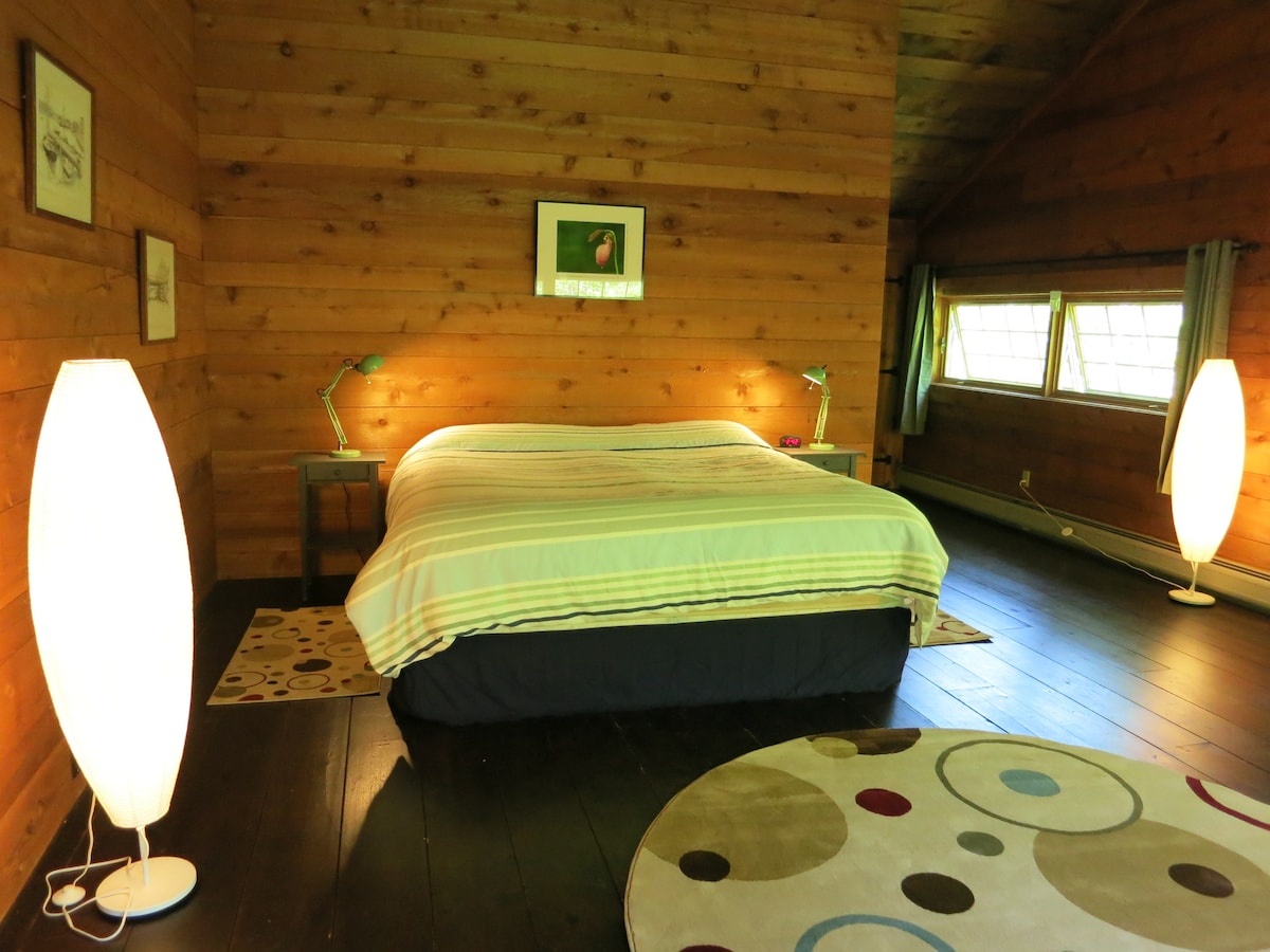 Segundo piso - Dormitorio principal - Cama tamaño king