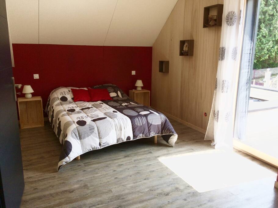 Chambre parentale à l'étage