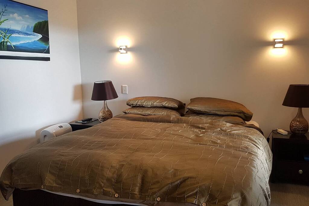 Double bed or twin beds