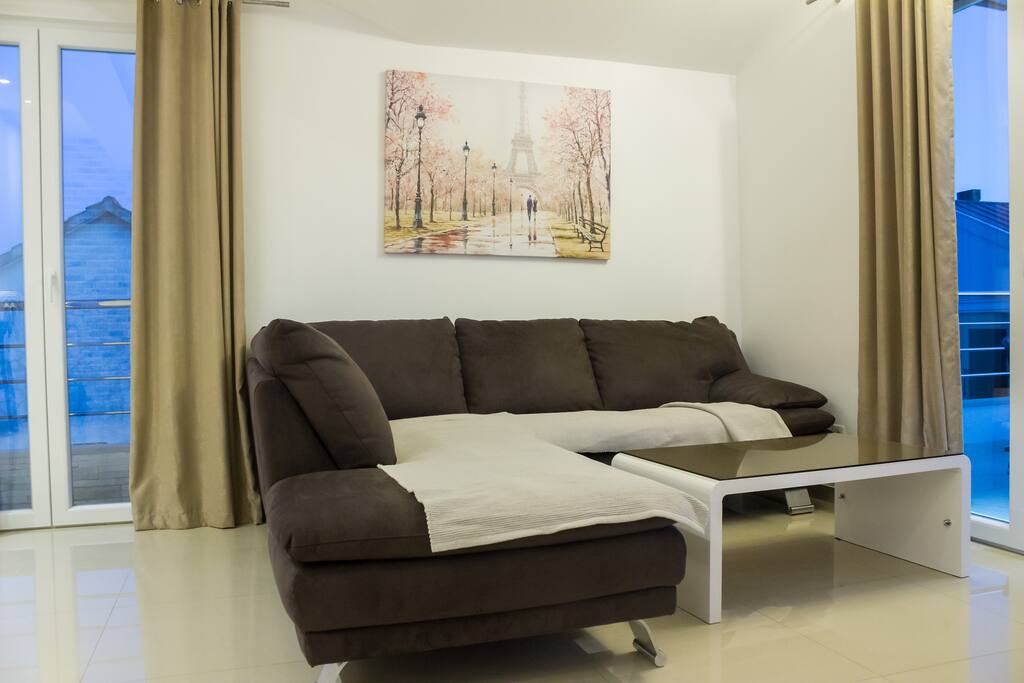 Very comfy sofa with duck padding