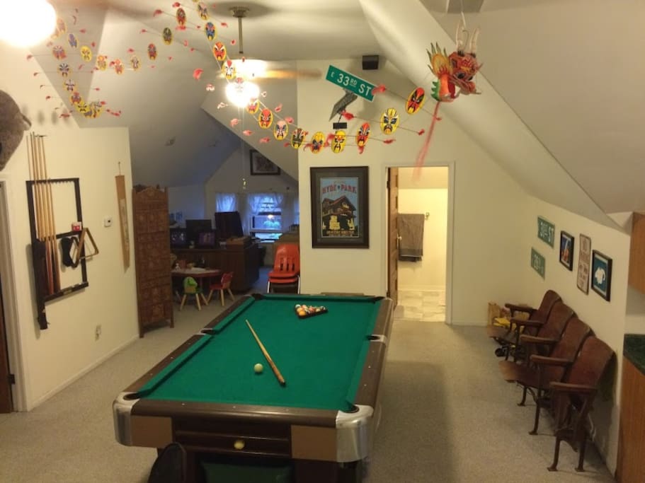 3rd floor includes an entertainment area with a pool table.