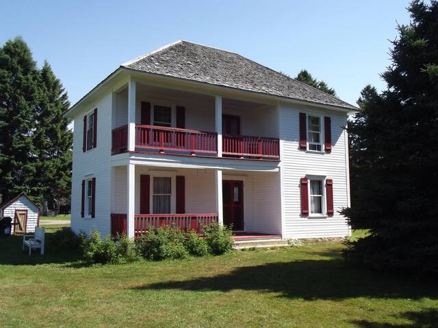 The Willett House