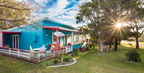 Life's A Beach, 4 houses from beach (on Park Row)