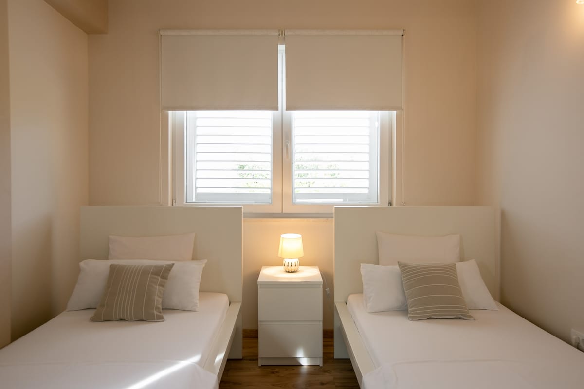 Spavaća soba s 2 odvojena kreveta