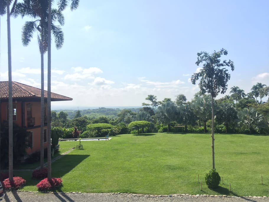 Casa principal Misia Señora y jardines