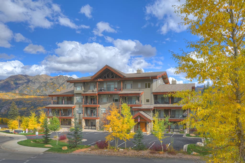 Durango Colorado vacation rental condo at Purgatory Resort Mountain View Luxury Condo Fall color