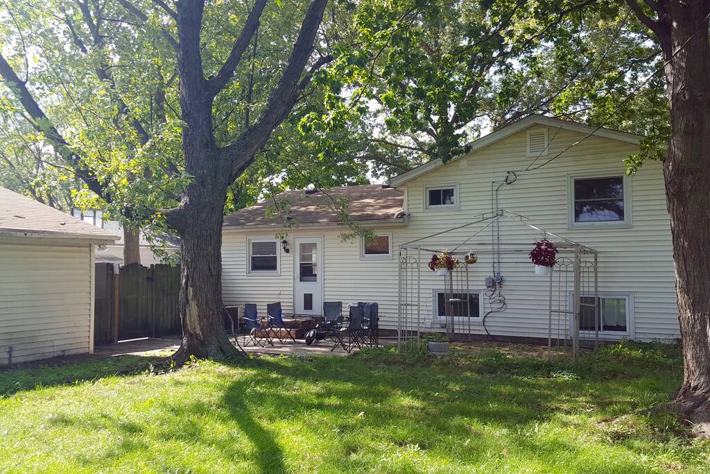 Back View of House (Picture 1)