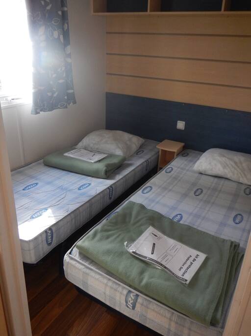 Chambre 2 - deux lits simple