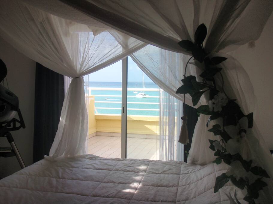 Vue sur la mer de la chambre à coucher