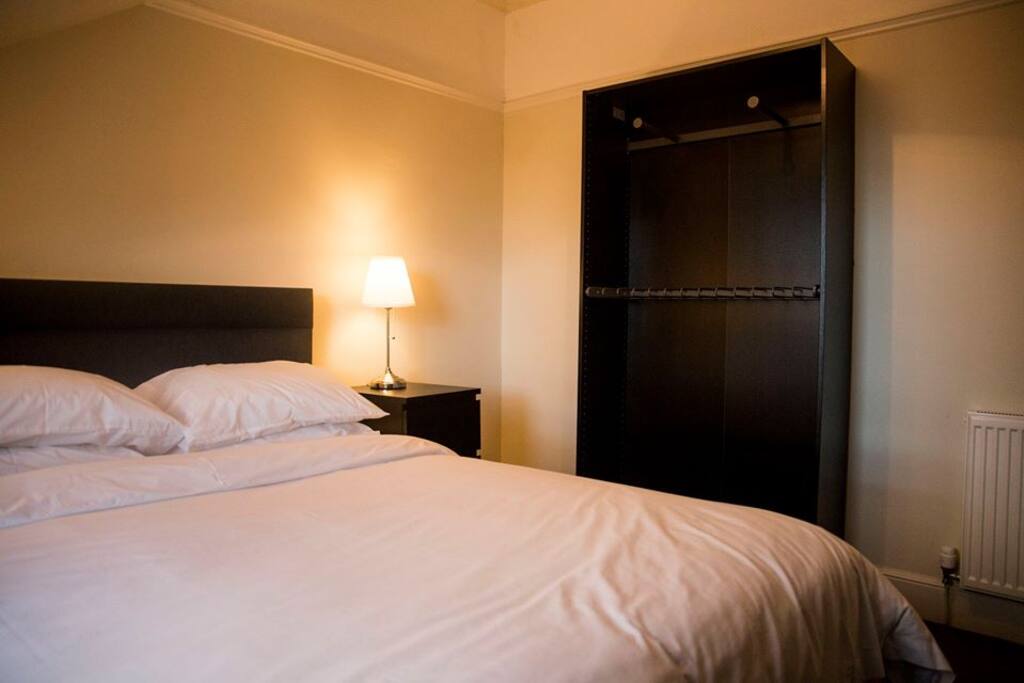 DOUBLE ROOM