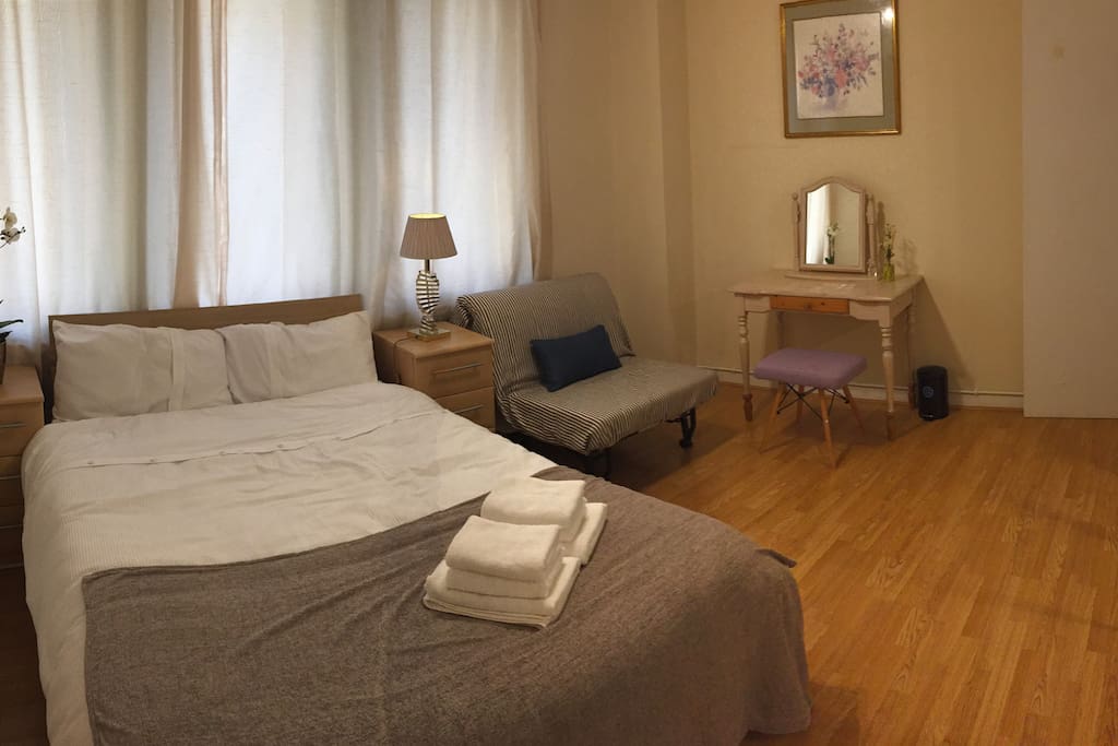 Ensuit bedroom