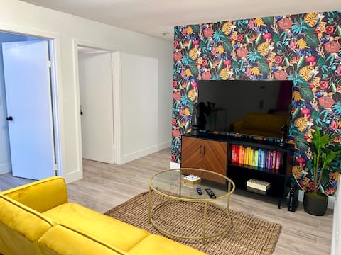 Popular Airbnb listing: LOCATION LOCATION!!! Amazing fully renovated home! in Melrose