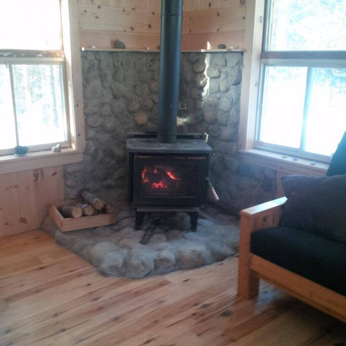 Woodstove to keep the cabin toasty warm