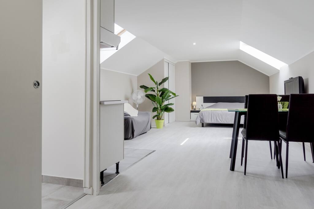 Grand Loft neuf et Lumineux entièrement équipé