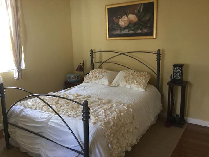 საძინებელი 1